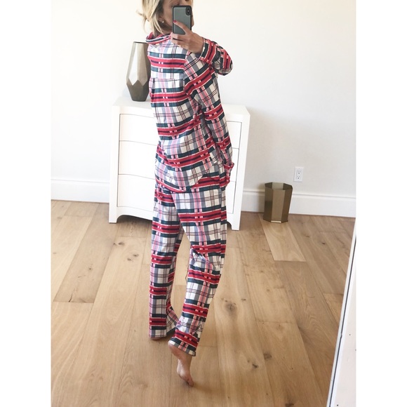Plaid Christmas Pajamas PJS Set - Picture 6 of 8